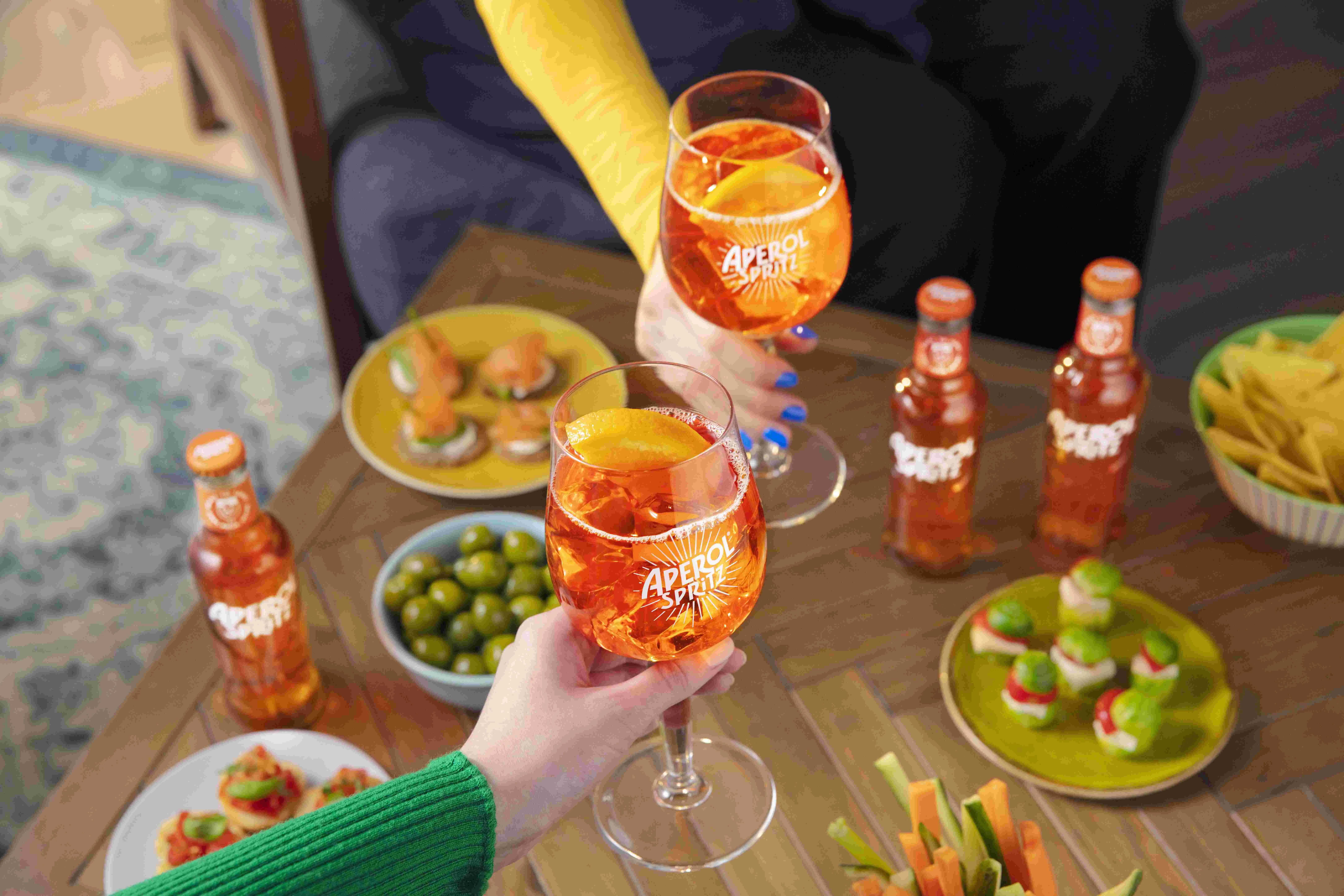 Aperol Spritz Ready to Serve: Già pronto in bottiglia | Aperol