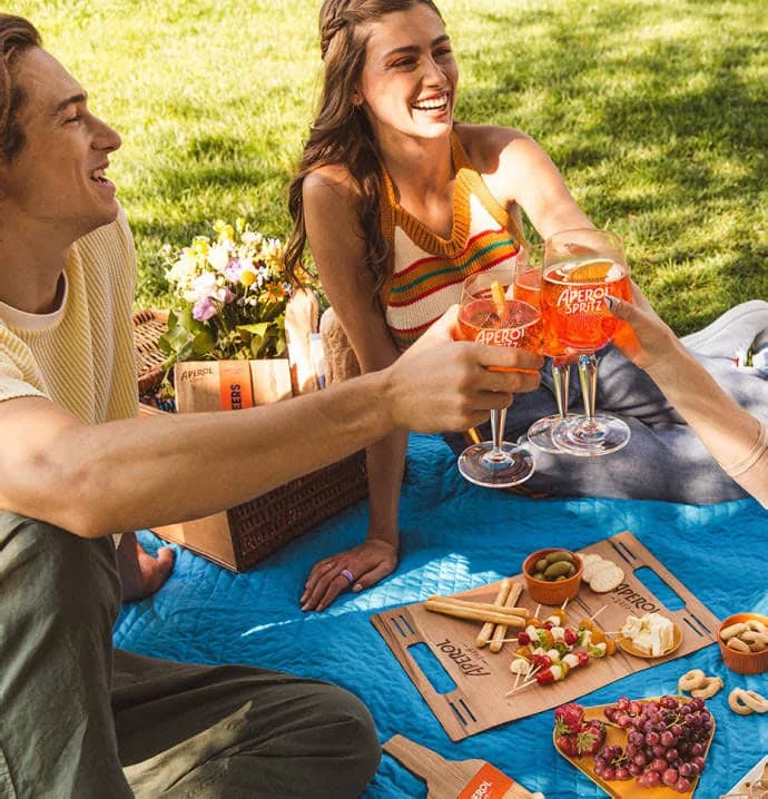 enjoy picnic aperol