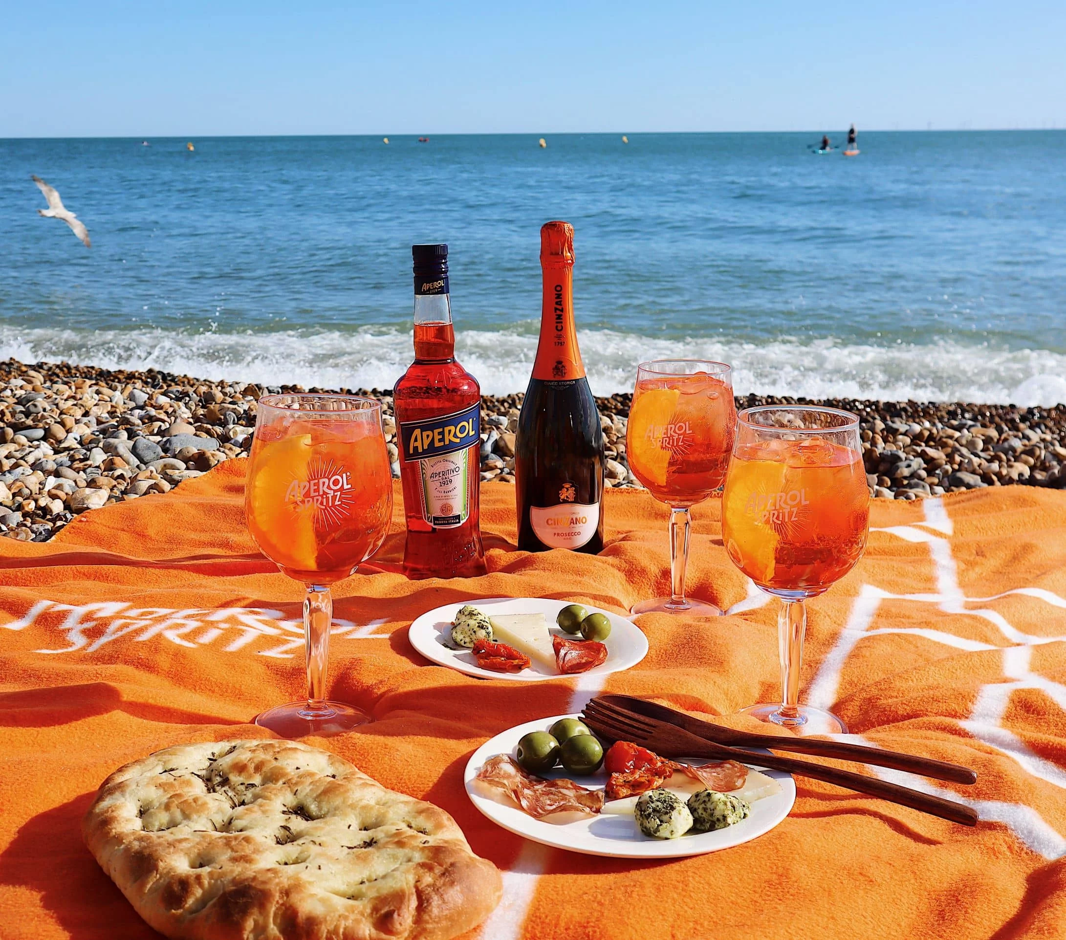 Aperol-Spritz-on-the-beach-1