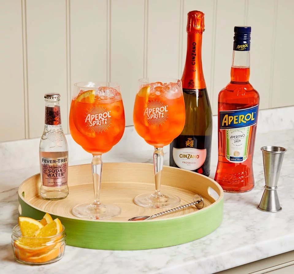 Aperol_Spritz_Essentials_LineUp_cropped